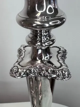 Twee zwaar verzilverde kandelaars - 31 cm (2) - Edwardiaans - Verzilverd - Circa 1900