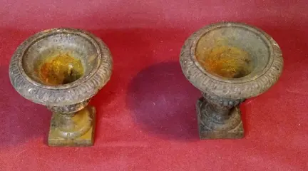 medicijnpot (2) - IJzer (gegoten) - rond 1900