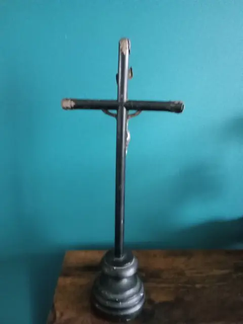 Crucifix - Hout, Verzilverd - Begin 20e eeuw