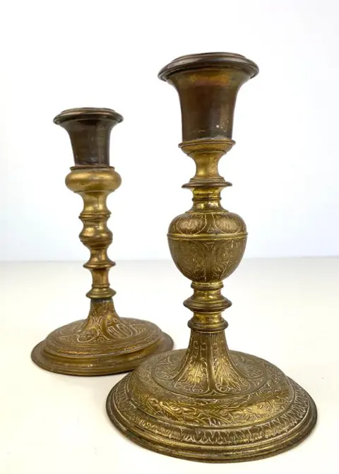 Kandelaar (2) - Brons - Eerste helft 18e eeuw