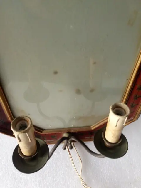 Kandelaars met lijst - Sierlijk hout, verguld messing en glas - Eerste helft 20e eeuw