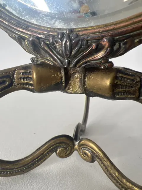 Tafel spiegel - op driepoot - Tweede helft 19e eeuw