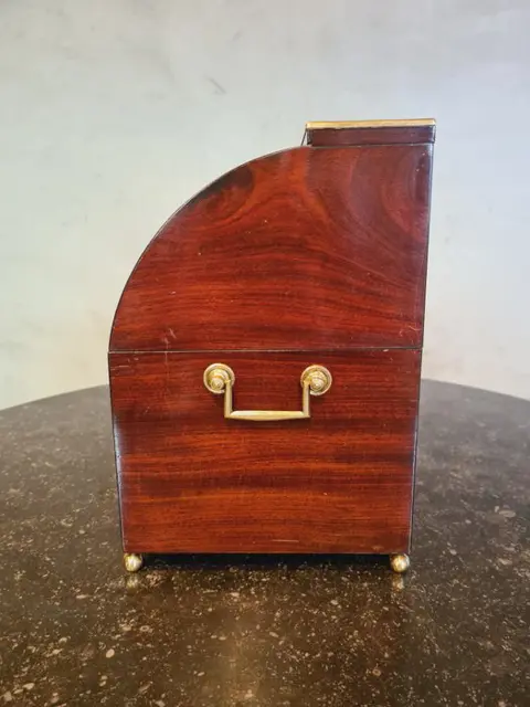 Likeurkelder - Empire - Glas, Mahonie, Messing - 1800-1815