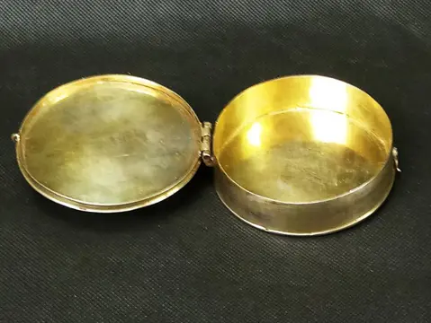 Heilige zilveren doos - Zilver verguld - 17e/18e eeuw