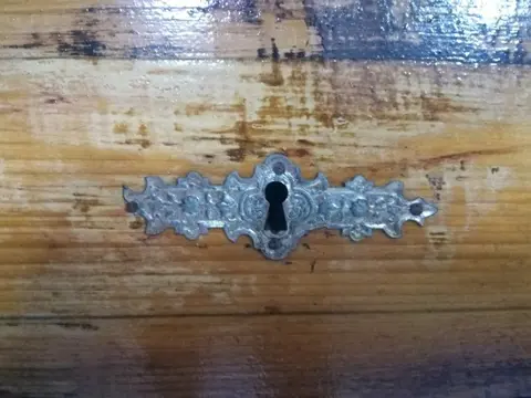 Tafel - Volkskunst - Walnoot - Eind 19e eeuw