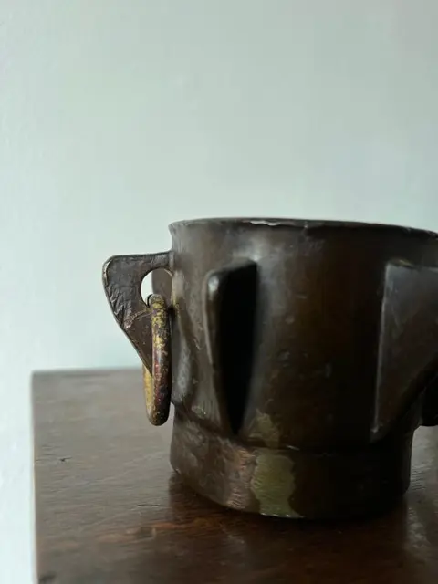 Vijzel (1) - Gothisch - Brons - 16e eeuw