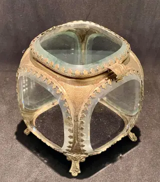 Juwelendoosje, Venster doos - Napoleon III stijl - Messing, facet geslepen glas - Midden 20e eeuw