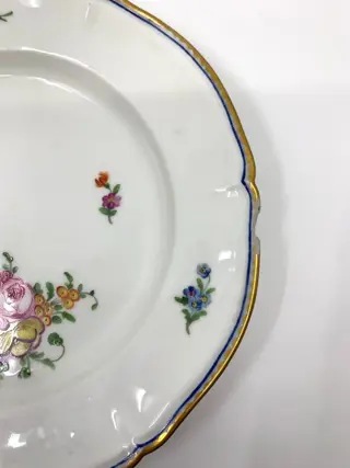 Manufacture du Comte d'Artois (Limoges) - Bord - Zacht porcelein