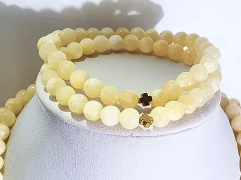 Mooie gele jade - AAAA - ZELDZAAM - met Griekse kruizen - ketting en 2 armbanden (3) - hematiet - 925 zilver vergulde broche - Tweede helft 20e eeuw