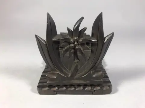 Boekenstandaard - Edelweiß - Zachthout - Circa 1900