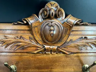 Handgestoken Kapstok - Hout - 20e eeuw