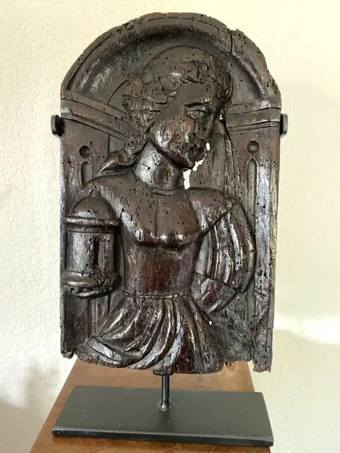 Reliëf, Sint Barbara - Hout - Begin 17e eeuw