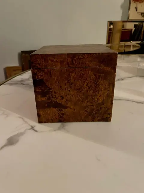 Doos, Theebusje (1) - Knoesthout - 20e eeuw