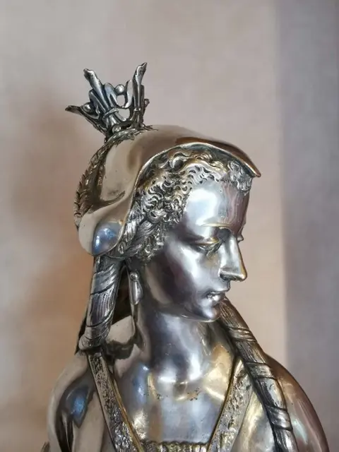 Alla maniera di Albert-Ernest Carrier-Belleuse - Beeld, "Dame de cour" - 60cm (1) - Brons, Verzilverd - Eind 19e eeuw