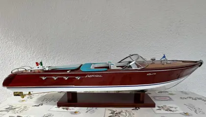Modelboot op schaal, Enorm Riva Aquarama 124cm Italiaans houten modelmodel - Hout - Eind 20e eeuw