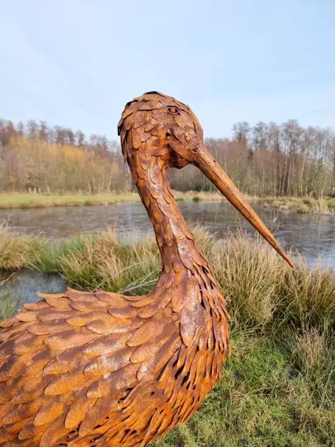 Very large sculpture of a Heron, 110 cm. tall - metal - recent