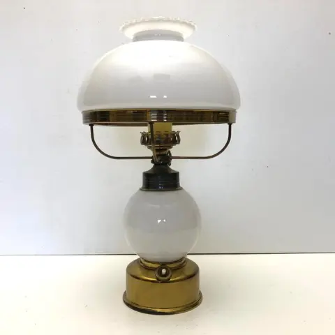 Petroleumlamp - Glas, Messing - Begin 20e eeuw