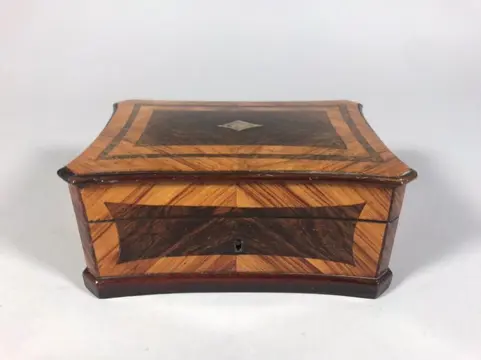 Juwelendoosje - Messing, Palissander, Tulpenboomhout - Tweede helft 19e eeuw