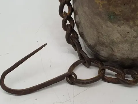 Koperen en smeedijzeren pot - IJzer (gesmeed), Koper - 19e eeuw