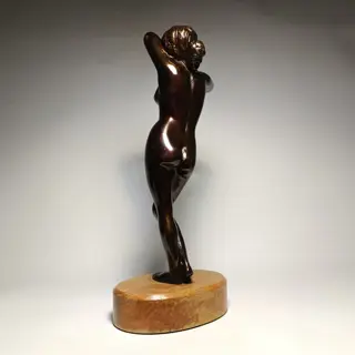 Circle of Gyula Maugsch (1882-1946) - Beeld, Vrouwelijk Naakt (38cm) - Art Deco - Brons - Eerste helft 20e eeuw