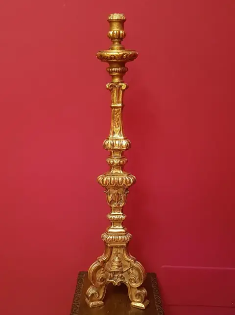 Sacred Art Antiques - Oude liturgische fakkel in hout en bladgoud (1) - Hout - Begin 20e eeuw