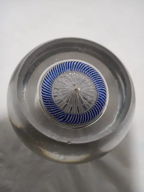 Baccarat - Presse papier - Glas