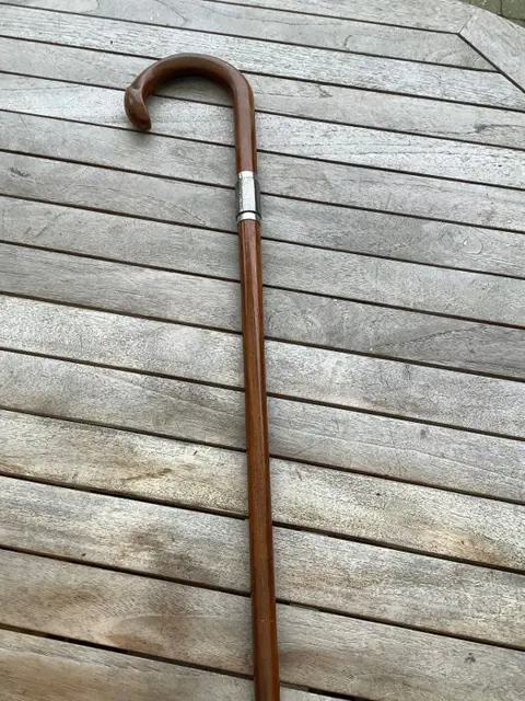 Wandelstok - met speciale handgreep en ferulle in Niëllo techniek - Begin 20e eeuw