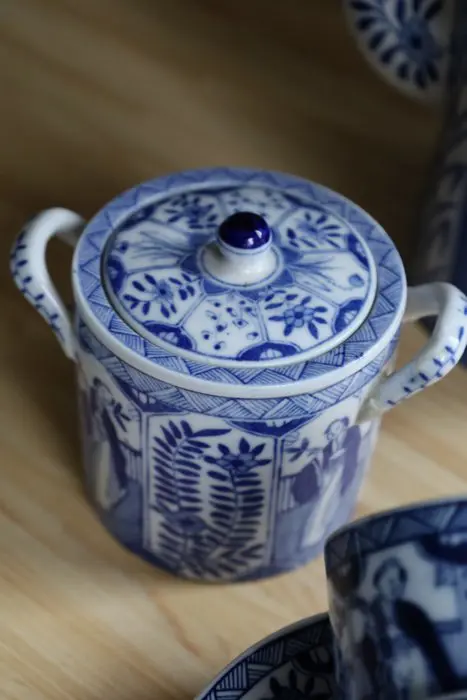 Petrus Regout, Mosa Maastricht - Koffie en theeservies, "Lange Lijs" (11) - Porselein