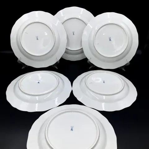 Meissen - Prachtige set dinerborden (6 stuks) - First Choice - 25,5 cm - "Scattered Flowers" Patroon - ca - Handbeschilderd porselein