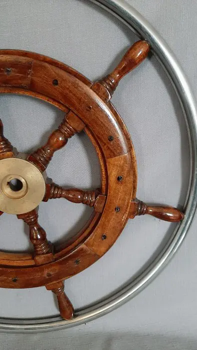 Zeer mooi stuurwiel met rvs rand - Hout, Messing, Staal (roestvrij) - Tweede helft 20e eeuw