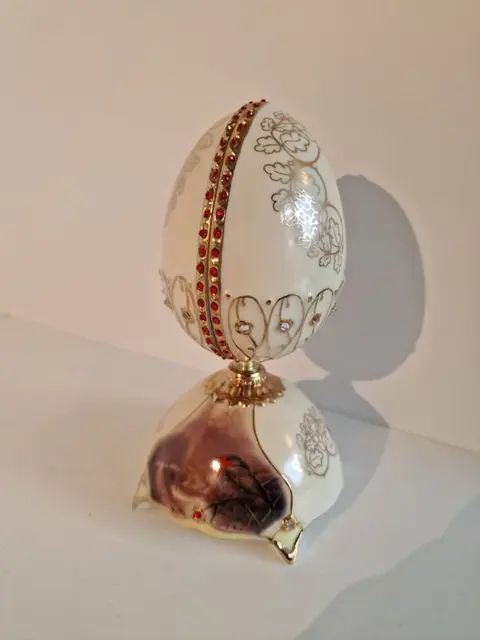 Bradford Exchange - Robin Musical Egg, speelt "Morning has Broken" - Porselein