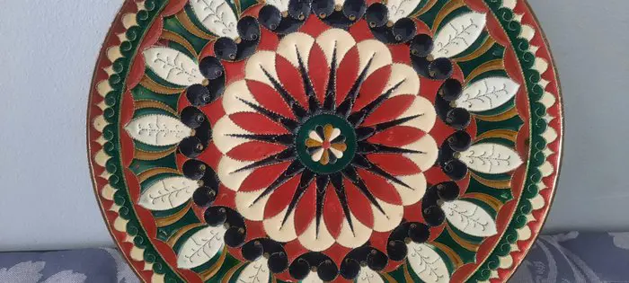 decoratief bord (1) - Byzantijns - messing en email