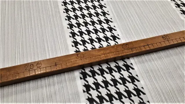 Gordijnstof - 650 x 305 cm - Hars/polyester - 2017