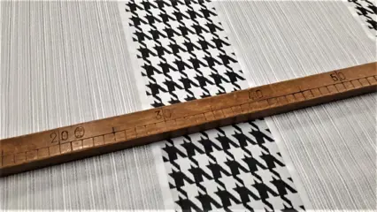 Gordijnstof - 650 x 305 cm - Hars/polyester - 2017