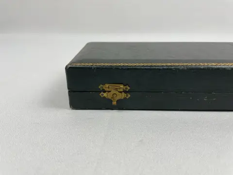 Gebaksschep/taartschep - met zilveren handvat - originele verpakking - .950 zilver