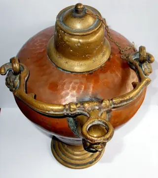 Oude, gepatineerde bronzenAquamanile /schenkkan met Satyr hoofd - Volkskunst - Brons, Koper