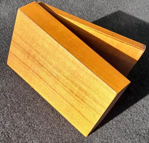 Téodomiro Dal Negro - DalNegro Treviso - kaartspel spelen (1) - Volkskunst - Hout, Mahonie, Papier