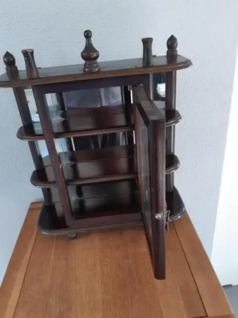 Oud showkastje met spiegel achterkant - hout