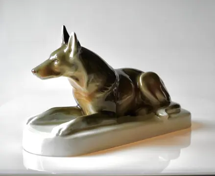 Royal Dux Porzellan-Manufaktur - Beeld(je), Grote Duitse Hond - Porselein