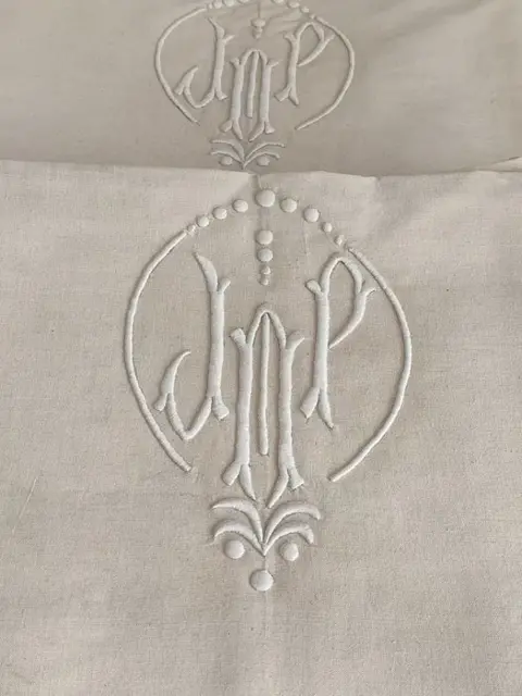 Set van 2 oude lakens voor een groot bed. 300x220cm (2) - metis. - Midden 20e eeuw