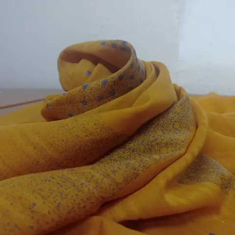 Zijdemixstof - 290 x 140 cm - Hars/polyester, Zijde - 21e eeuw