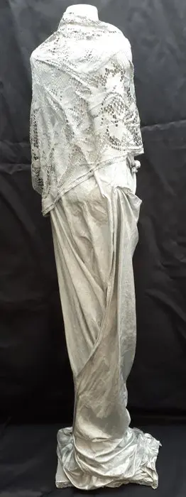 Figuur/beeld - Keramiek, Linnen, kant