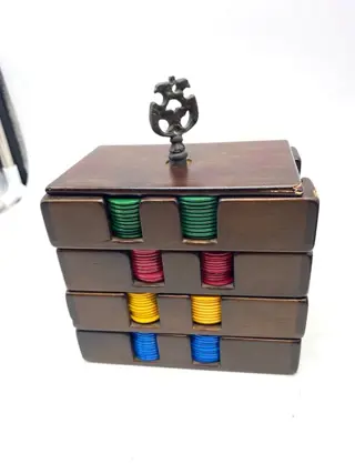 Dal Negro roulette en twee mooie houten kisten, met Armanino kaarten en fiches (1) - Hout, papier en kunststof