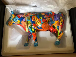 Cow Parade. Cowparade.Music-Cow Extravaganza.Large. - Beeld (1) - Poly Resin