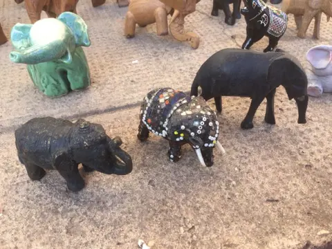 Beeldjes (19) - Hout