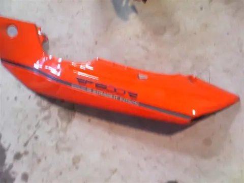 LINKER ACHTERKANT Suzuki RF 600 1993 - 1997