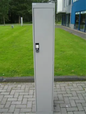 1x Garderobekast 180x30x50