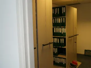 1x Verrijdbaar archief B403cm.
