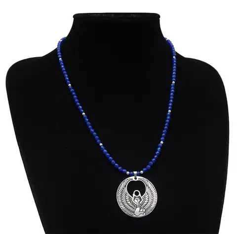 Saffier ketting versierd met de godin van de magie Isis - Saffier, sluiting en parels massief zilver 925 - Onsterfelijkheid