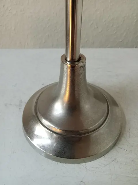 klok op ronde voet, in hoogte verstelbaar, tafelklok - chroom